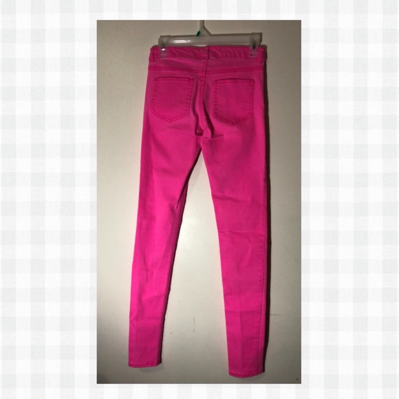Divided Pink Jeans by H&M - Picture 2 of 4